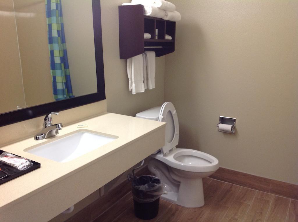 Executive Inn And Suites Jefferson Room photo